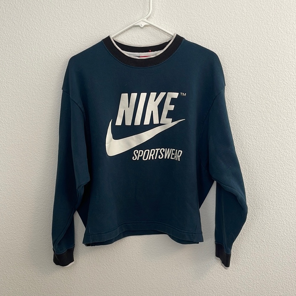 NIKE dark blue crewneck